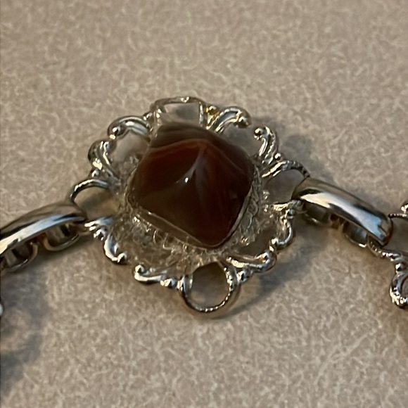 Carnelian Agate Gold Tone Necklace - Picture 6 of 6